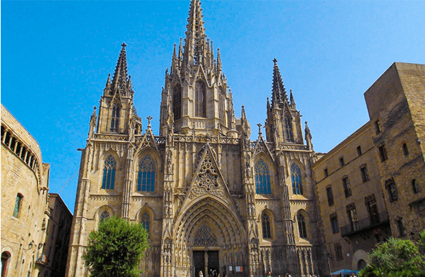 La catedral de Barcelona es un ejemplo de estilo gótico