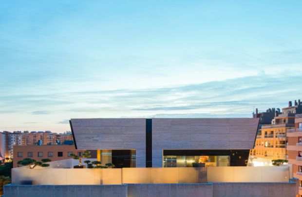 proyecto de reforma integral de A-cero en un ático en Huesca con mucho espacio disponible para la decoración de la terraza