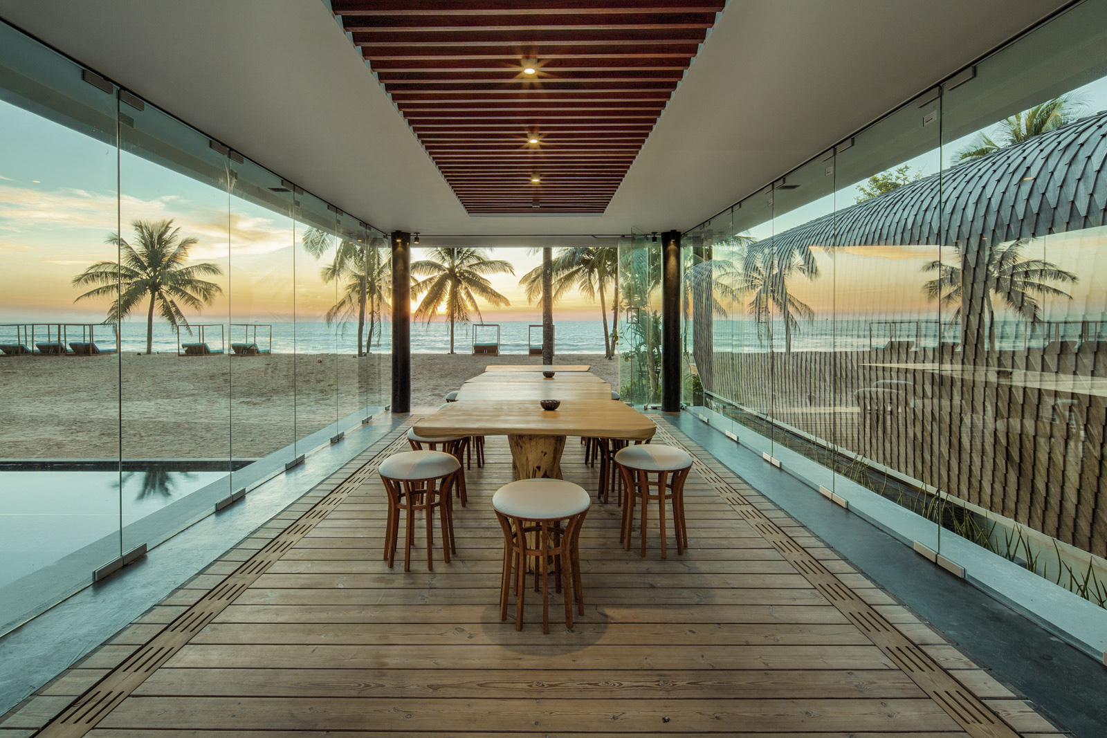 1 Hotel Iniala, Phuket 007