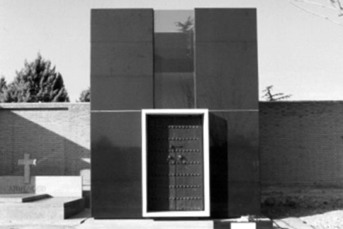 12 Panteón familiar, Madrid 002