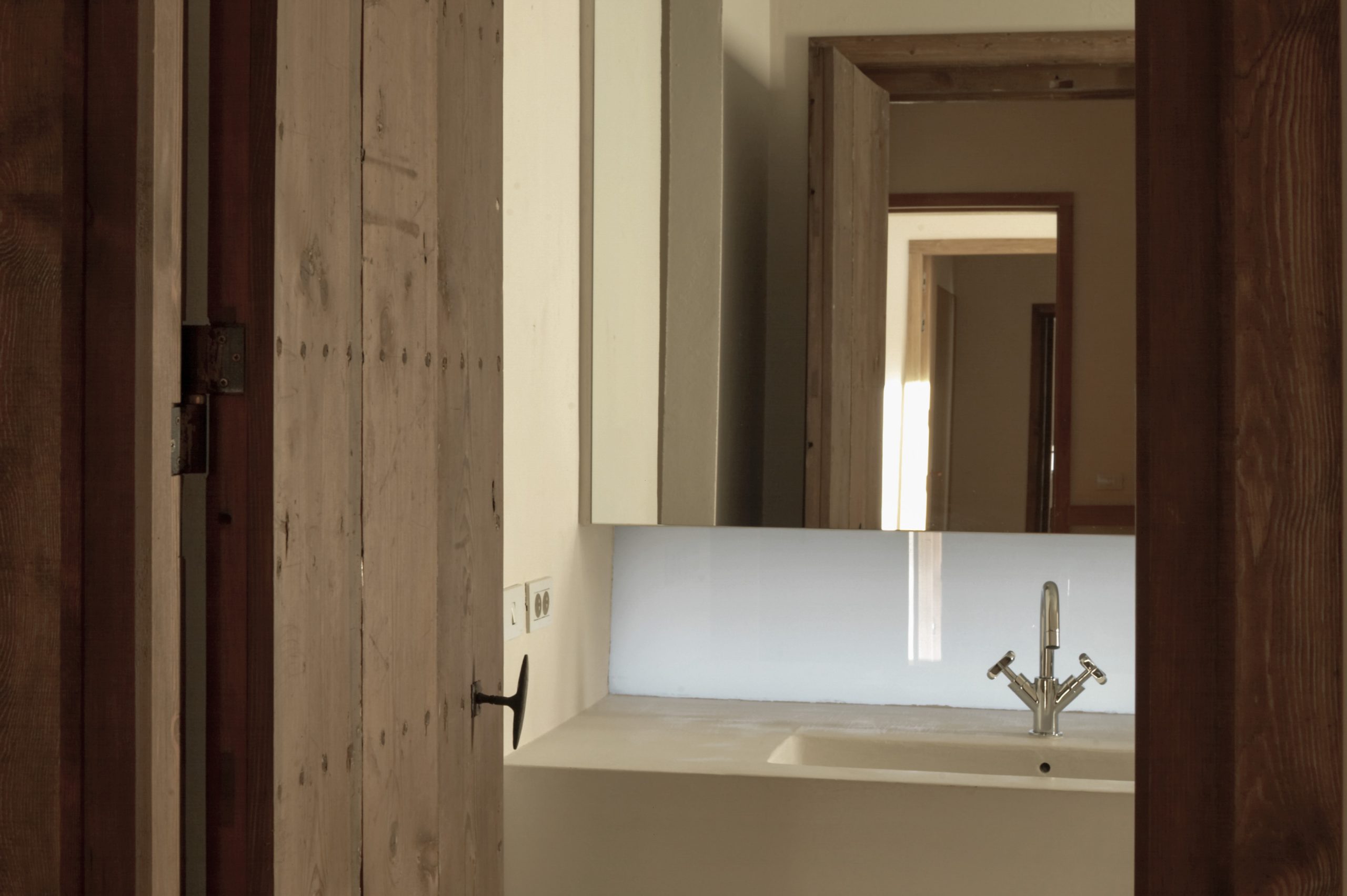 CASA HACIENDA EN AVILA DISEÑADA POR EL ESTUDIO DE ARQUITECTURA A CERO